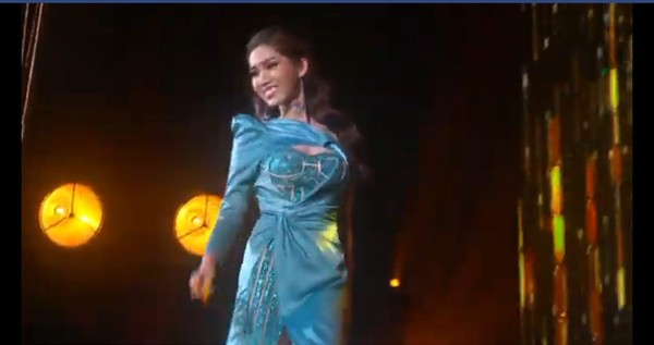 Trang phục dạ hội của Nhật Hà tại bán kết Miss Int Queen 2019 gây tranh cãi