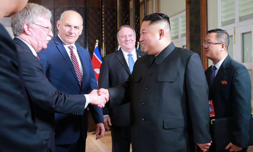 Kim Jong-un từng đề nghị chụp ảnh chung với cố vấn an ninh Mỹ