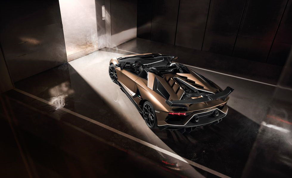 Lamborghini Aventador SVJ Roadster ra mắt, giá 570.000 USD Lamborghini Aventador SVJ Roadster ra mắt, giá 570.000 USD