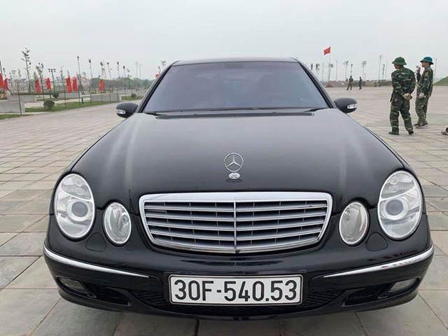 Sau gần 2 thập kỷ, chiếc Mercedes-Benz hạng sang này rớt giá chỉ bằng 2 chiếc Honda SH