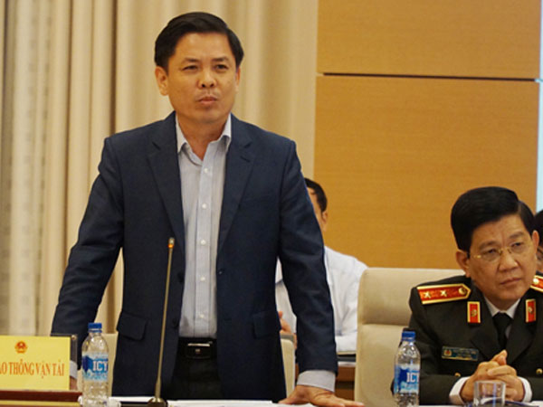 Bộ trưởng Giao thông đề nghị ai mất giấy phép lái xe đều phải thi lại