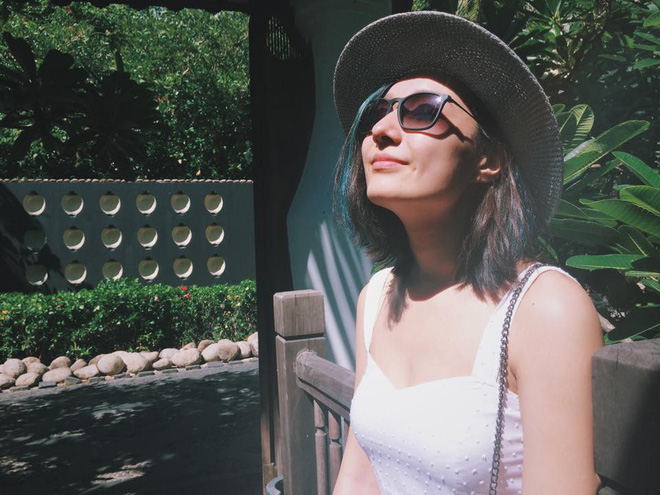 Con cưng sao Vbiz và cuộc sống nơi trời Tây: Người thắt lưng buộc bụng, người rửa chén, cọ toilet trang trải sinh hoạt phí