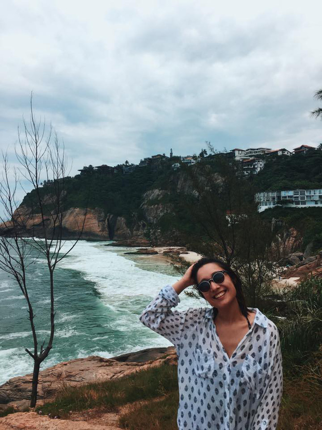 Con cưng sao Vbiz và cuộc sống nơi trời Tây: Người thắt lưng buộc bụng, người rửa chén, cọ toilet trang trải sinh hoạt phí