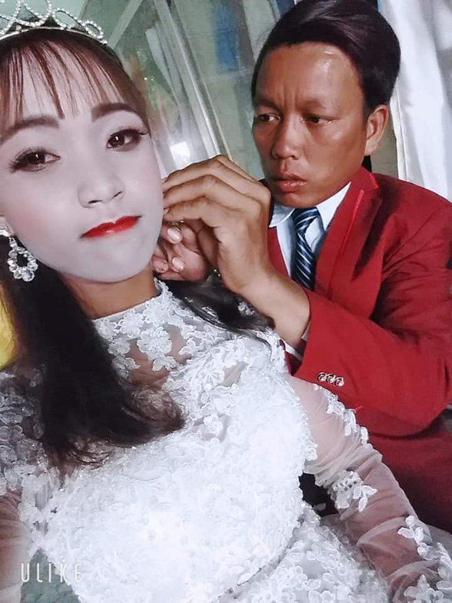 Cô dâu ôm hận vì thuê nhầm thợ make-up mất tâm, hóa trang xong trông như hề trong ngày cưới
