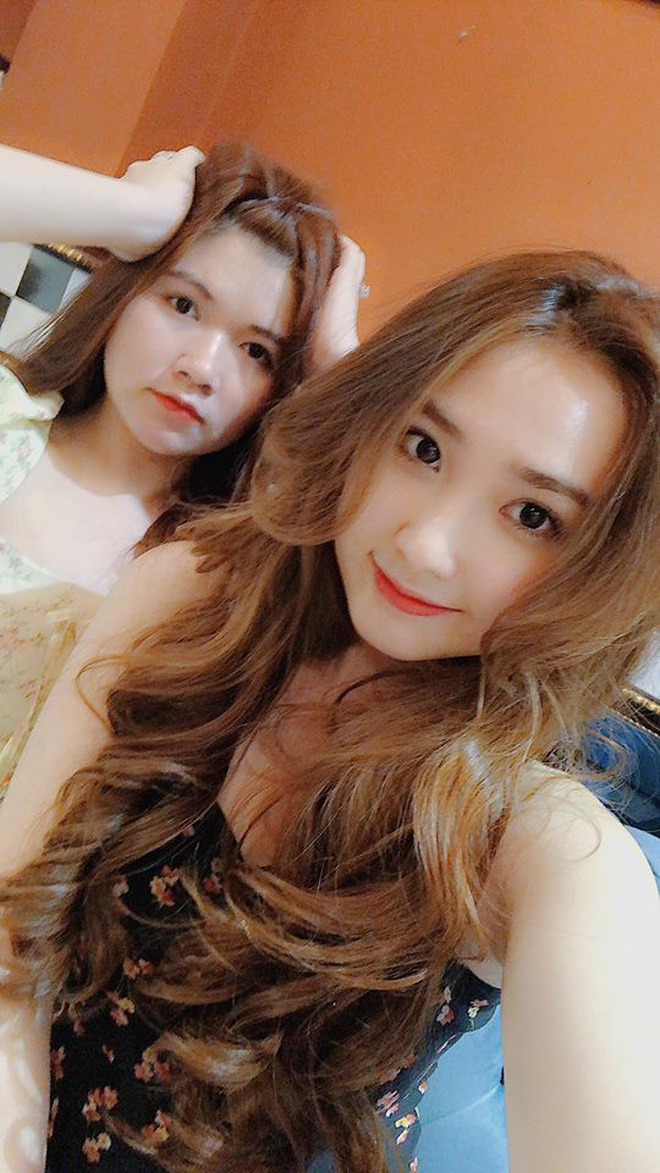 Thử thách Nhà toàn chị em gái cùng dàn hot girl Việt: Đã xinh đẹp lại còn tài năng cả chị lẫn em!