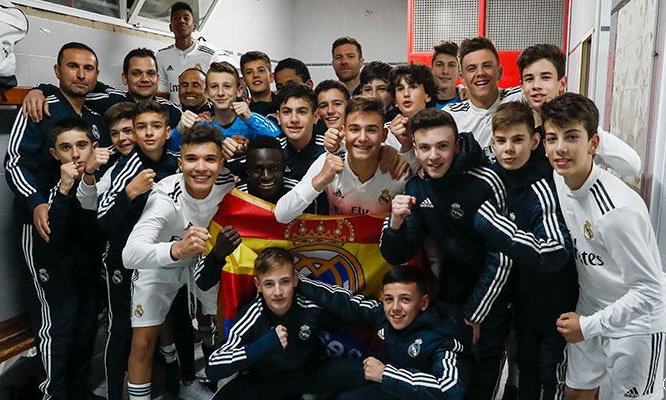 Vừa đảm nhiệm vai trò mới, huyền thoại Xabi Alonso đã có ngay thành quả