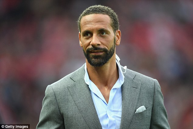 Rio Ferdinand chuẩn bị làm sếp tại MU