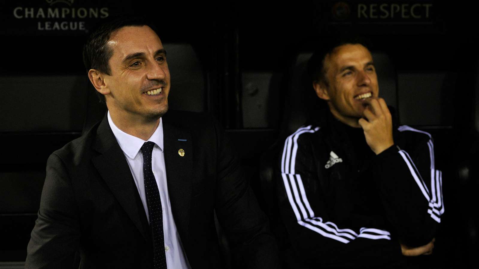 Ibrahimovic: Thế hệ vàng 1992 của MU nên dừng việc suốt ngày lên TV phàn nàn