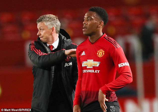 MU: Solskjaer giận dữ chỉ đích danh Martial trong phòng thay đồ