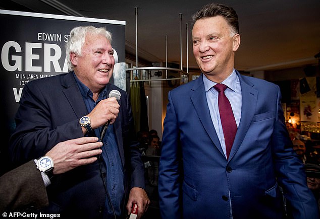 Louis van Gaal chính thức giã từ nghiệp HLV ở tuổi 67