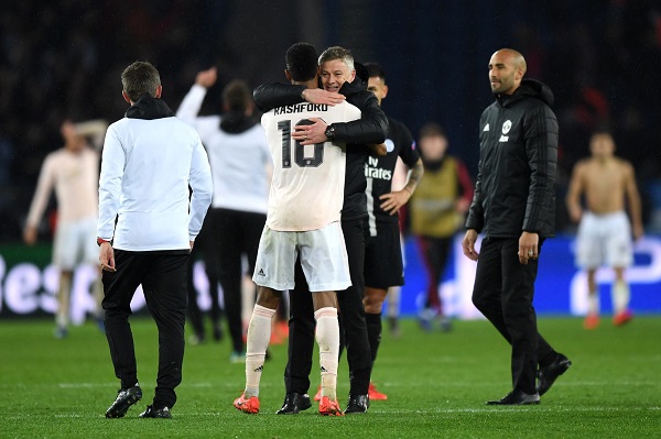 Solskjaer tiết lộ bí kíp truyền lửa giúp MU ngược dòng không tưởng trước PSG