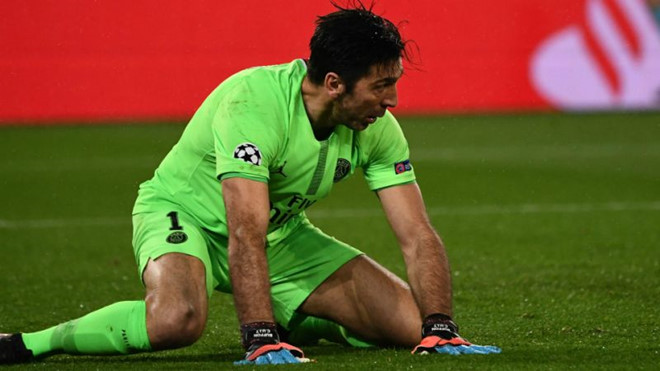 Tại sao Gigi Buffon chưa giải nghệ?