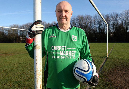 CĐV của PSG: Hãy đặt Buffon vào quan tài