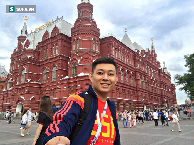 Nỗi ám ảnh suốt 9 năm của tác giả bức ảnh: Cụ ông bới xe rác tìm đồ ăn