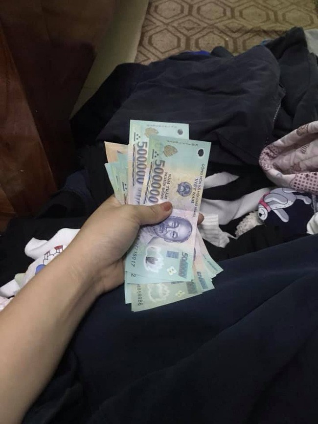 Loạt bằng chứng cho thấy, dù giấu vào chỗ hiểm hóc đến đâu, quỹ đen của các ông chồng cũng có ngày rơi vào tay vợ