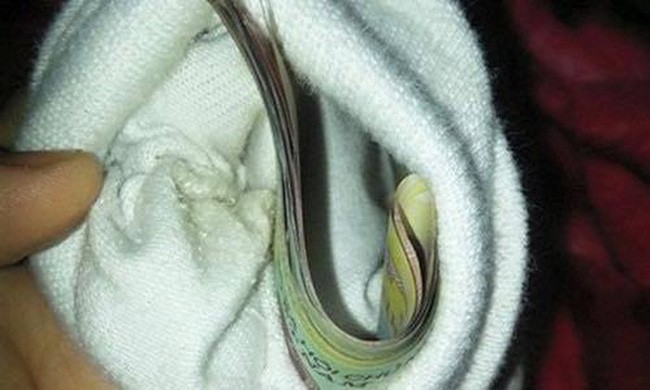 Loạt bằng chứng cho thấy, dù giấu vào chỗ hiểm hóc đến đâu, quỹ đen của các ông chồng cũng có ngày rơi vào tay vợ