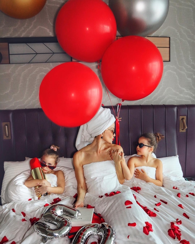 Bà ngoại sexy nhất hành tinh tiết lộ bí quyết trẻ như gái đôi mươi