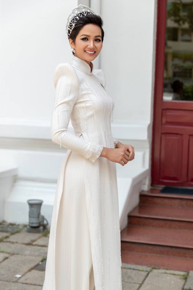 HHen Niê nói gì khi lọt Top 50 của Forbes Việt Nam?