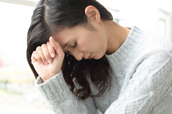 Từ ngày mẹ chồng tập tành mua hàng online, tôi trở thành con nợ tự mua dây buộc mình