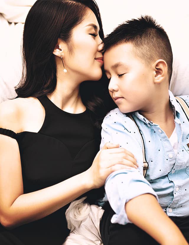 Lê Phương tiết lộ những ngày tăm tối nhất cuộc đời: Sinh con chỉ sợ bị tự kỷ, cầm tiền bố đẻ cho mà xấu hổ, tủi thân