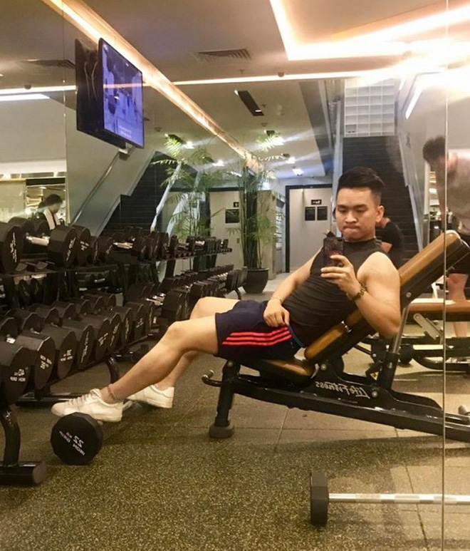 Cuộc sống sao Việt khi chống chọi với bạo bệnh: Người lột xác hình ảnh để lấy lại tinh thần, người vẫn miệt mài hoạt động nghệ thuật mỗi ngày