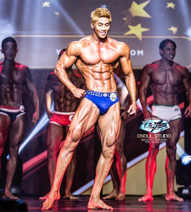 Ba chàng bạn thân Hàn Quốc đều điển trai, có thân hình 6 múi