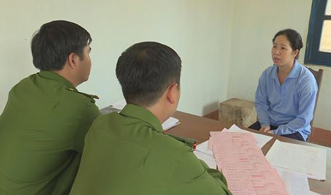 Bắt đối tượng lừa đảo tiền xin việc