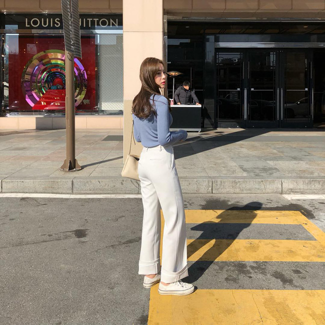 Quá mệt mỏi với chuyện mặc gì mỗi sáng, đây là 10 gợi ý diện đồ lười biếng nhưng sành điệu miễn bàn cho nàng công sở