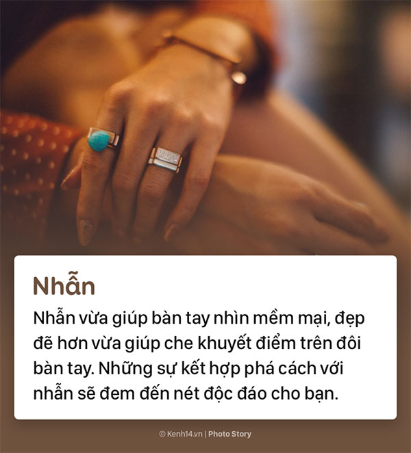 Để nâng tầm cho outfit đi chơi 8/3, hãy điểm thêm những trang sức này để tăng thêm vài phần thanh lịch nhé