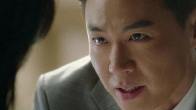 Khoe khắp nơi vì lấy được người chồng tâm lý, chiều chuộng, một mảnh giấy trong túi quần anh như gáo nước lạnh dội vào mặt khiến tôi thức tỉnh