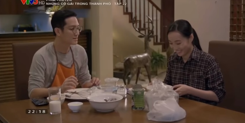 Những cô gái trong thành phố tập 22: Bách quát mắng con gái để bảo vệ Trúc khiến fan thích thú