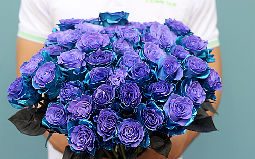 Bình hoa cao 2 m giá 60 triệu dịp 8/3