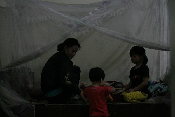 Mẹ trẻ Hà Nội sinh 8 đứa con sau 12 năm kết hôn: Tôi quên ngày 8/3 lâu rồi