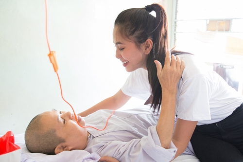 Vợ chồng Cường Đôla, Tuấn Hưng bên nhau mừng ngày 8/3