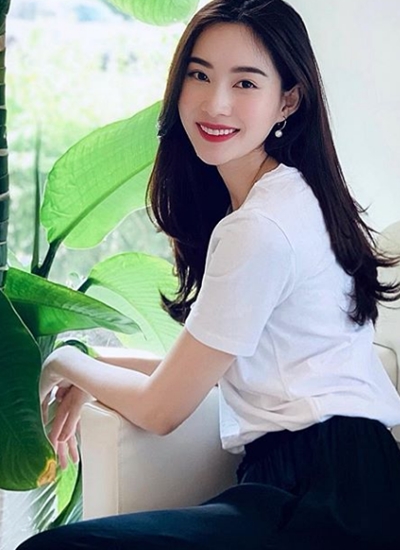 Vợ chồng Cường Đôla, Tuấn Hưng bên nhau mừng ngày 8/3