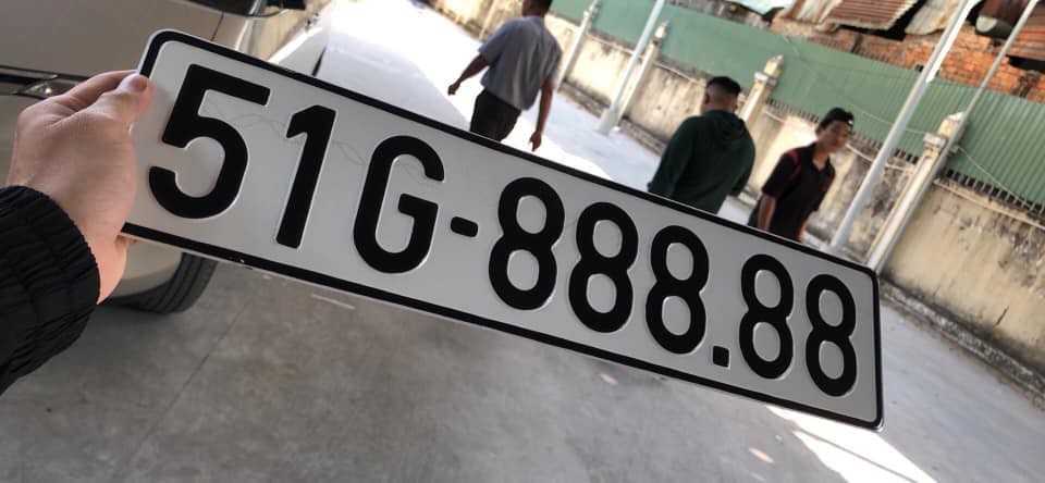 Bốc biển ngũ quý như trúng số tiền tỷ: Kia Cerato biển 5 số 8 tại Sài Gòn được trả giá 3 tỷ đồng chưa bán Bốc biển ngũ quý như trúng số tiền tỷ: Kia Cerato biển 5 số 8 tại Sài Gòn được trả giá 3 tỷ đồng chưa bán