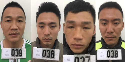 Nhóm trai làng bắt chủ xe nộp tiền bảo kê mới được đón khách