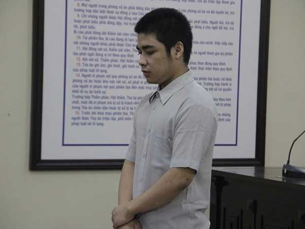 Tranh giành khách, tài xế Grab bị đâm gục