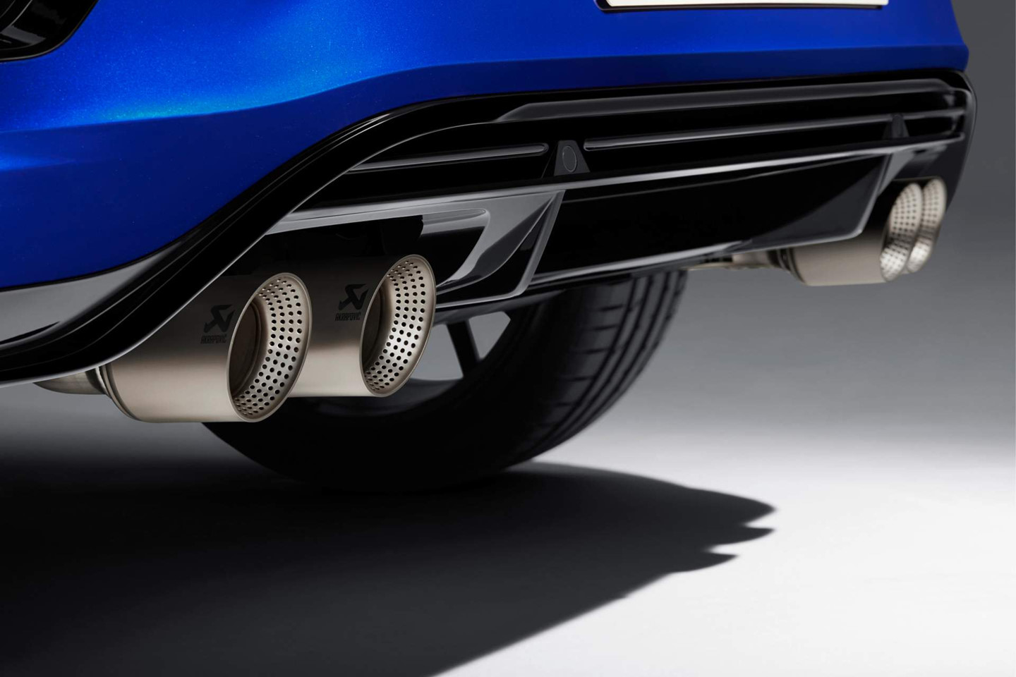 SUV thể thao hiệu suất cao Volkswagen T-Roc R trình làng