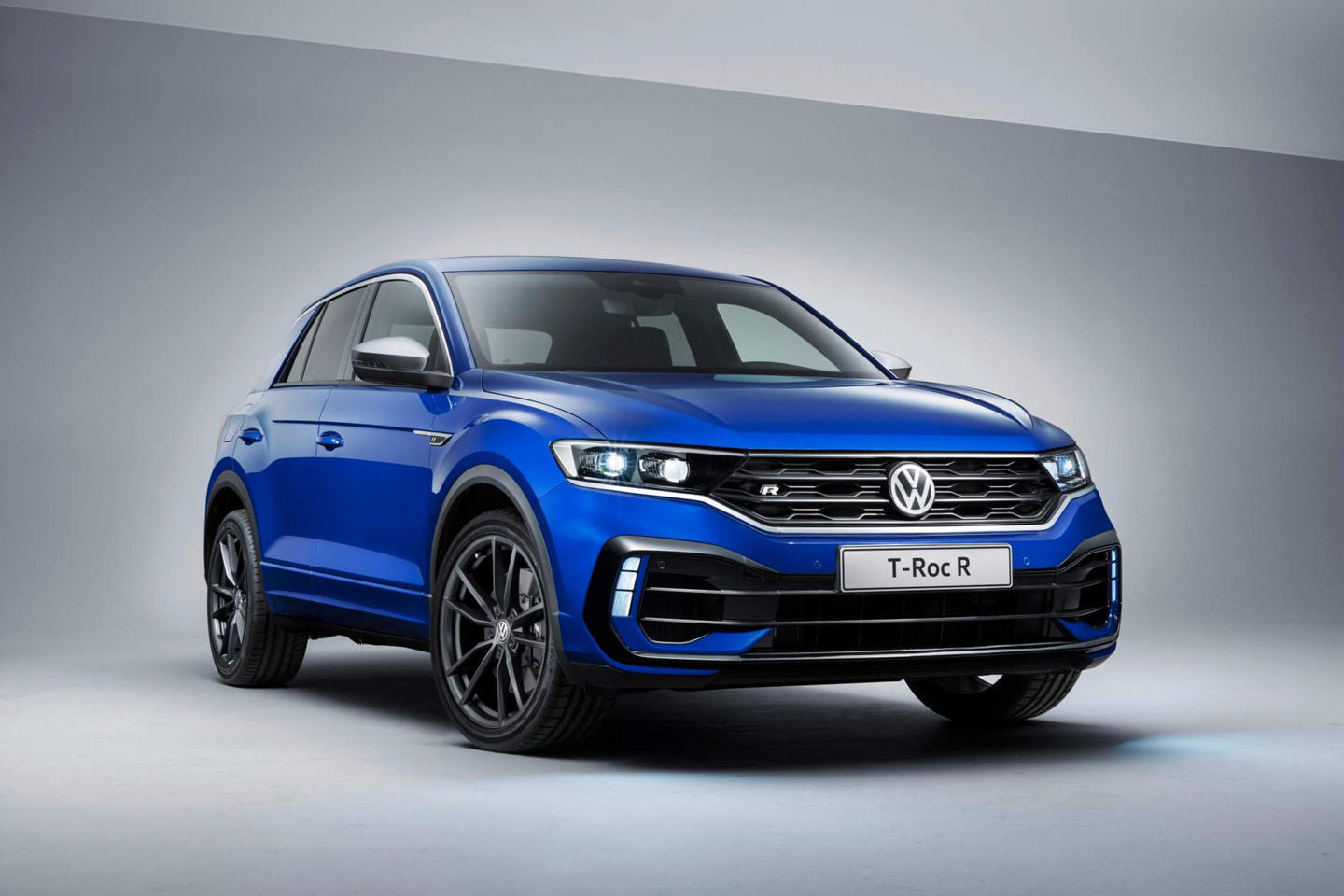 SUV thể thao hiệu suất cao Volkswagen T-Roc R trình làng