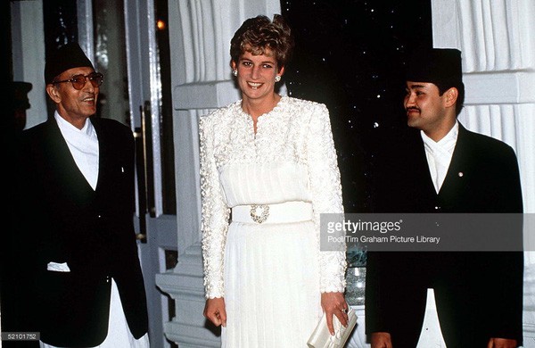 Người con gái xinh đẹp từng khiến Thái tử Nepal thảm sát cả gia đình, từ bỏ mạng sống vì không được kết hôn sau 18 năm giờ ra sao?