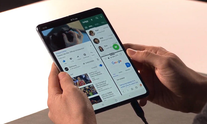 iPhone đã bị Samung Galaxy Fold bỏ xa ít nhất 2 năm