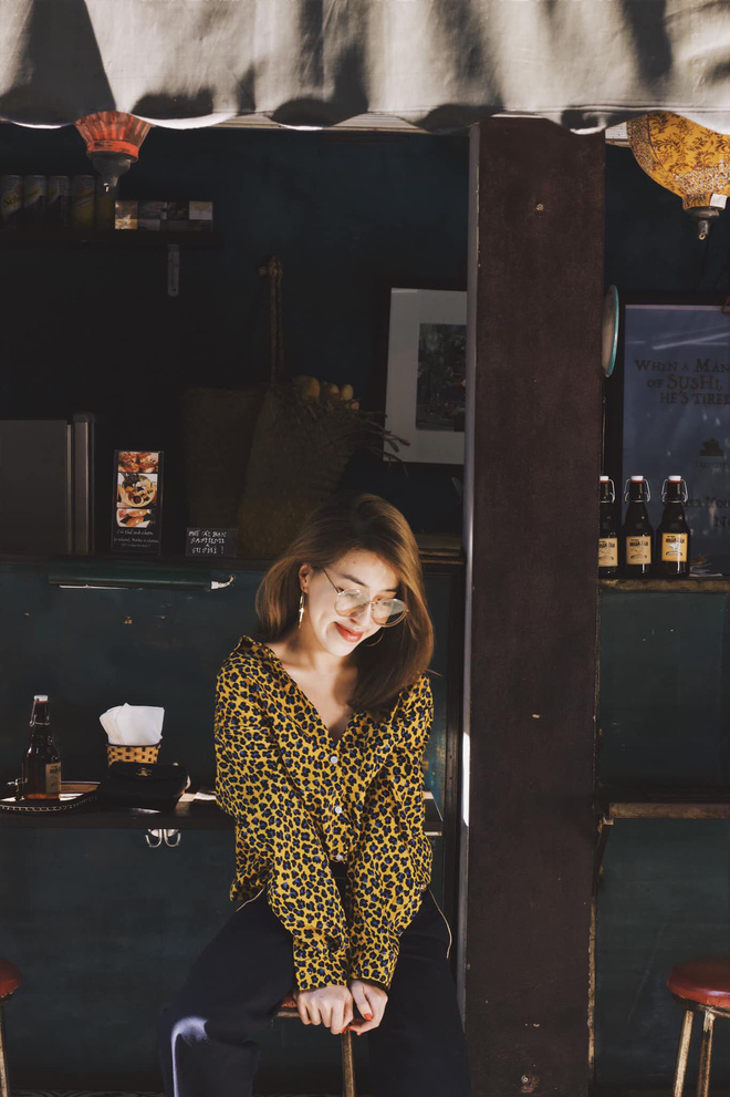 Nữ nhà văn chia tay bạn trai ngay sau buổi ra mắt, nguyên nhân từ câu nói: Ngồi đấy đi