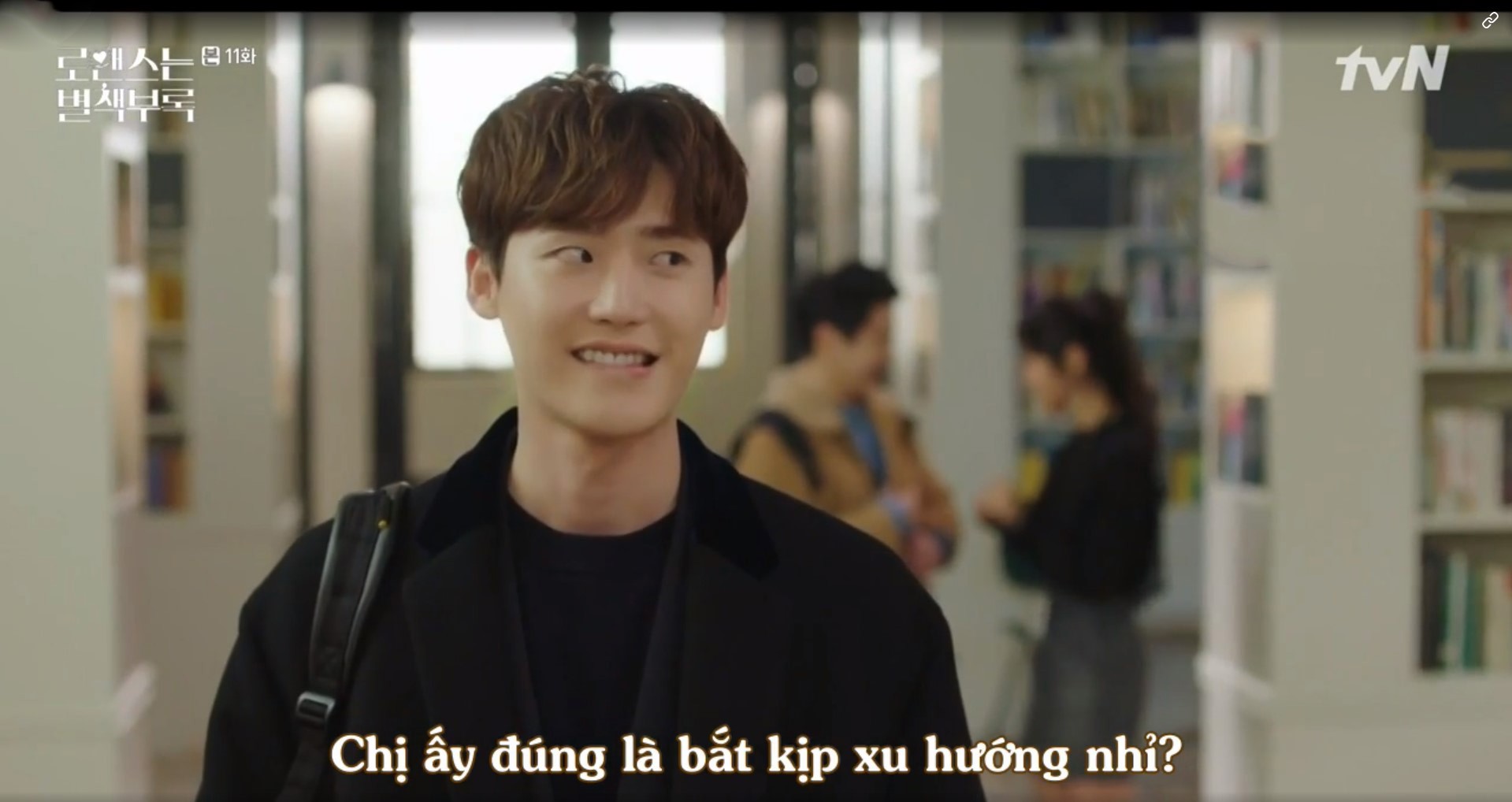 Phụ nữ ngày nay càng già càng ế nên phim Hàn rất chuộng mốt phi công trẻ lái máy bay bà già?