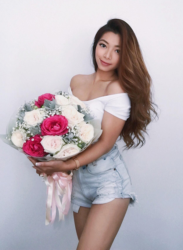 Con gái chưởng môn phái Vịnh Xuân chuộng diện đồ sexy