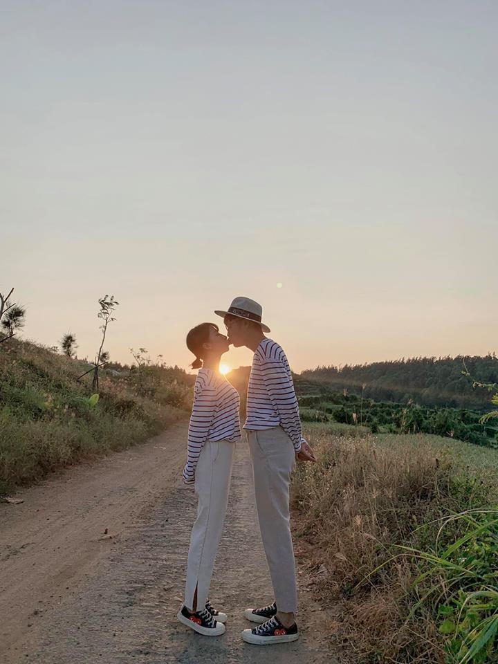 Có một Lý Sơn cực đáng yêu của cặp đôi hễ cứ đi du lịch cùng nhau là chụp ảnh lầy tới bến