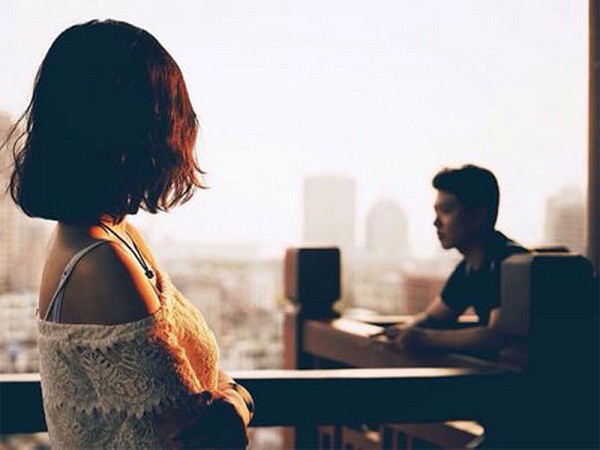 Chồng sung sướng vì 8/3 được... vợ tặng hẳn 10 triệu tiêu, nhưng mục đích thật sự phía sau của vợ thì có nằm mơ cũng không tưởng tượng ra nổi