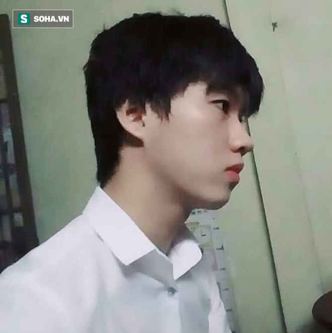 Thầy giáo bị nam sinh chụp lén: Đi dạy thêm về, bỗng nhiên thấy bạn bè tag tên liên tục