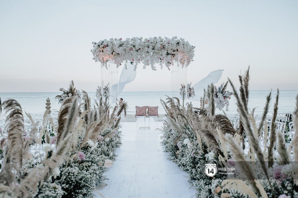 Chùm ảnh: Những khoảnh khắc ấn tượng nhất trong hôn lễ chính thức của cặp đôi tỷ phú Ấn Độ bên bờ biển Phú Quốc