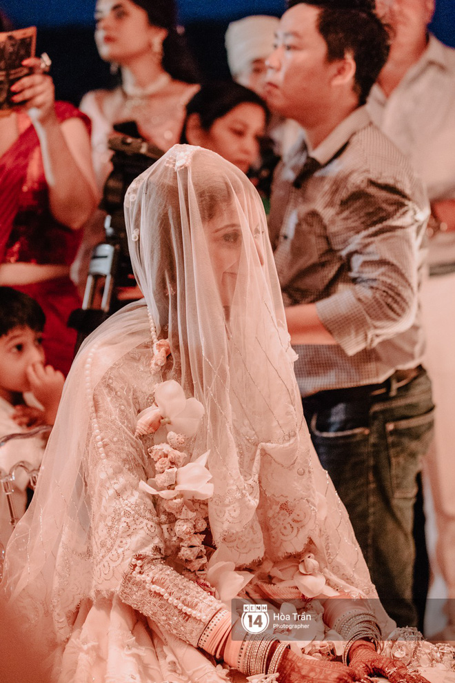 Chùm ảnh: Những khoảnh khắc ấn tượng nhất trong hôn lễ chính thức của cặp đôi tỷ phú Ấn Độ bên bờ biển Phú Quốc